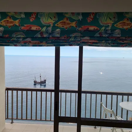 Apartment Ocean At Your Feet!