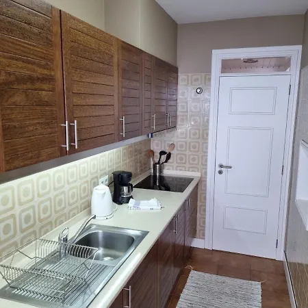 Ocean At Your Feet! Apartment *