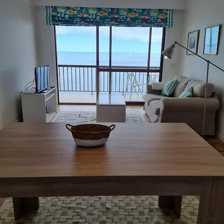 Apartment Ocean At Your Feet!