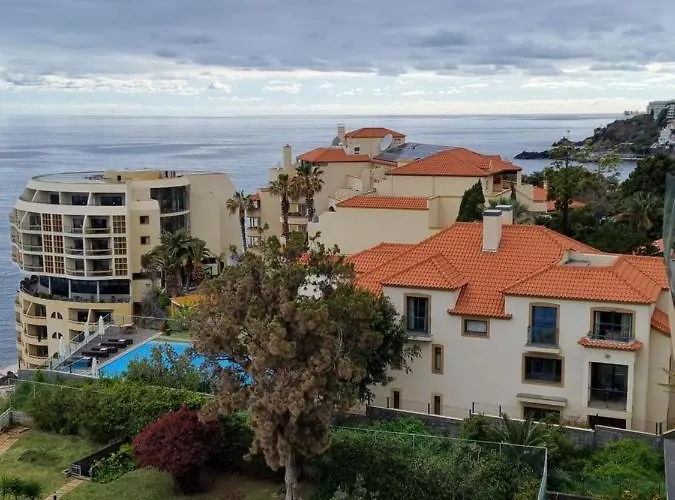 Ocean At Your Feet! Apartamento Funchal (Madeira)