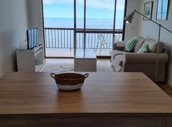 דירה Ocean At Your Feet!