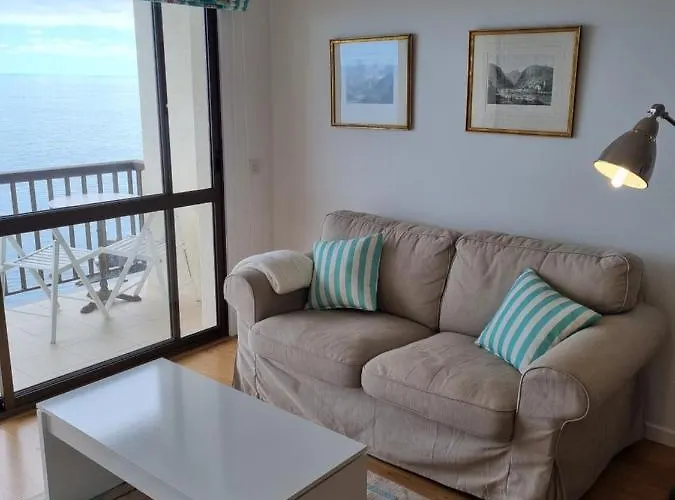 Ocean At Your Feet! Funchal (Madeira)